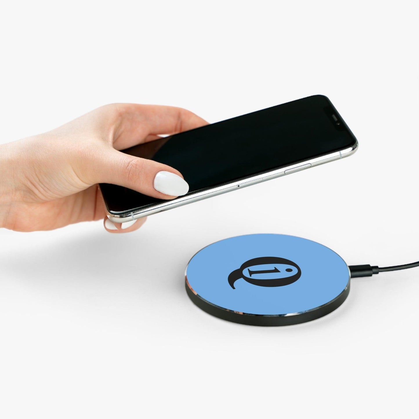 IQ Fashion | Wireless Charger