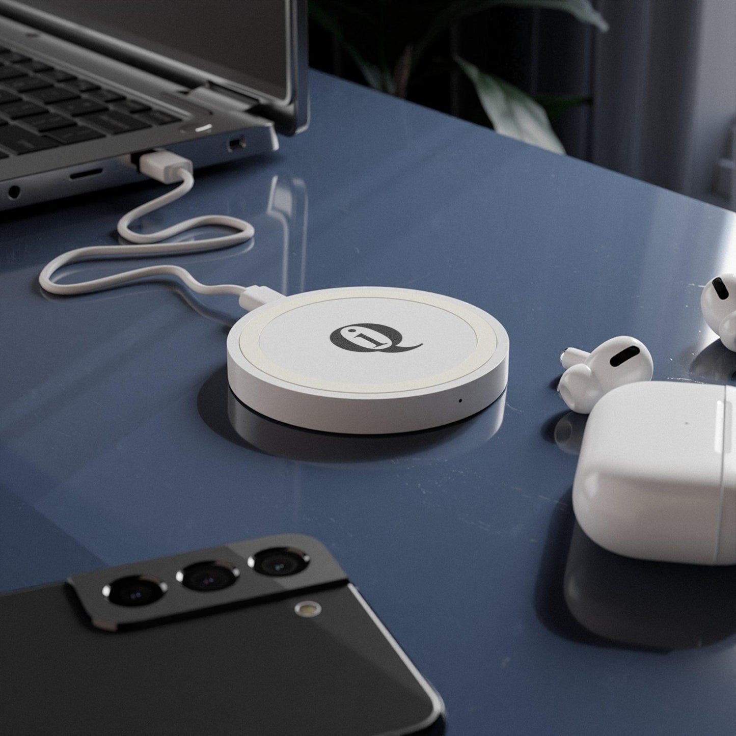 IQ Fashion | Quake Wireless Charging Pad