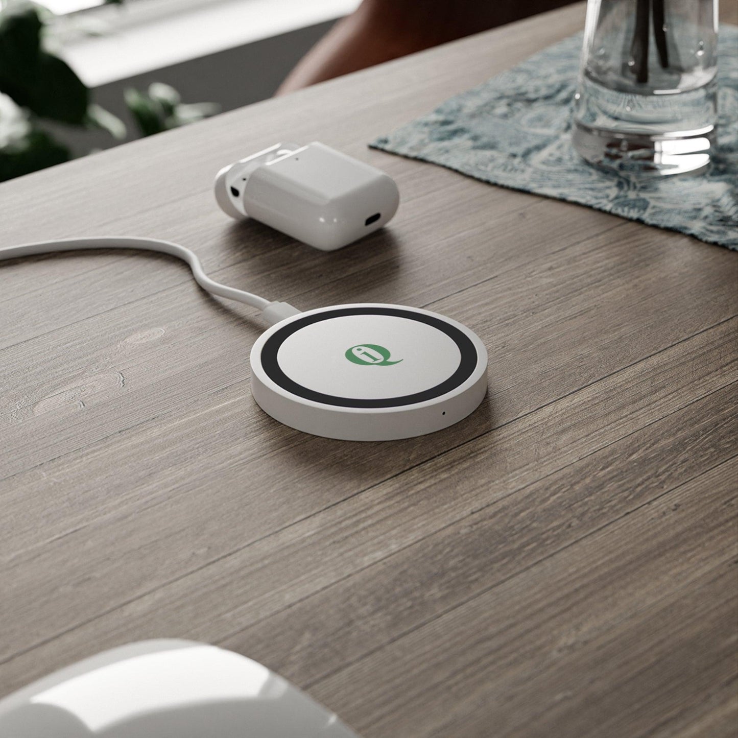 IQ Fashion | Quake Wireless Charging Pad