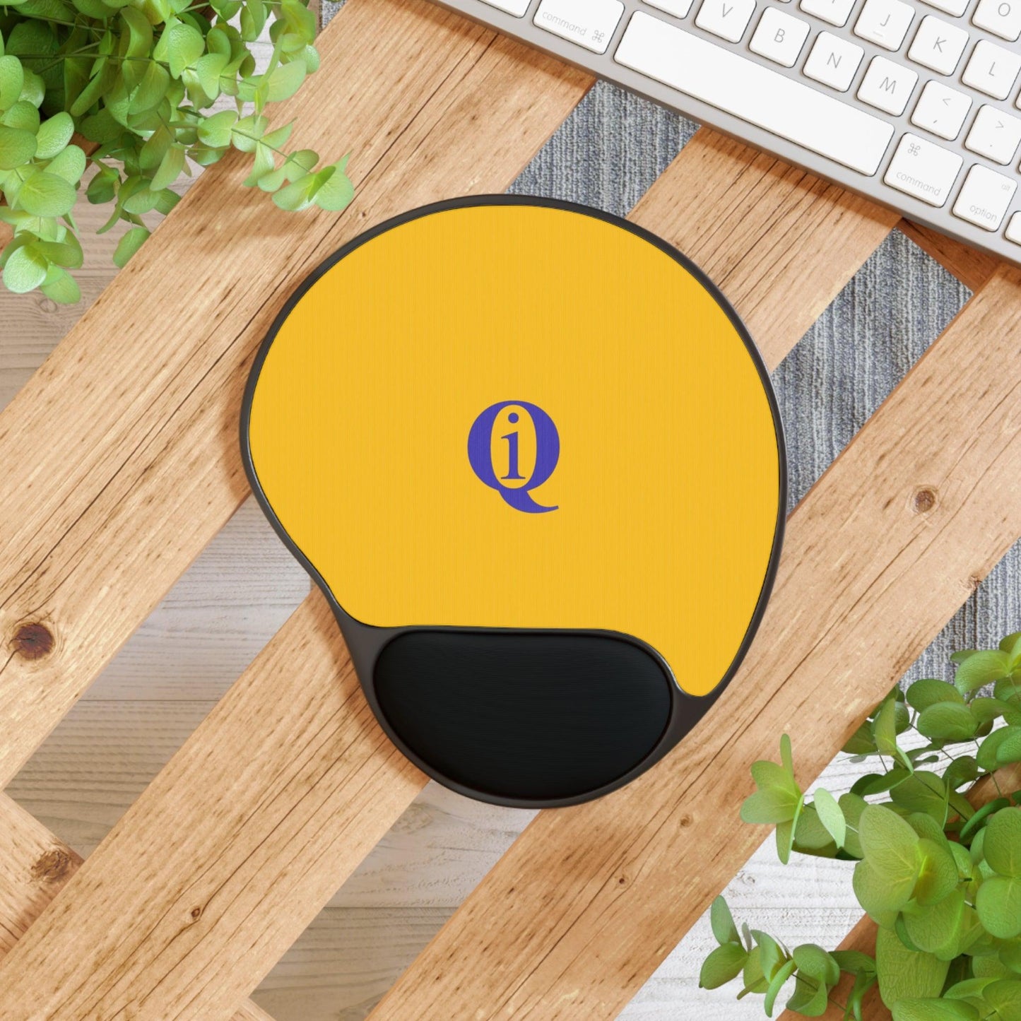 IQ Fashion | Mouse Pad With Wrist Rest