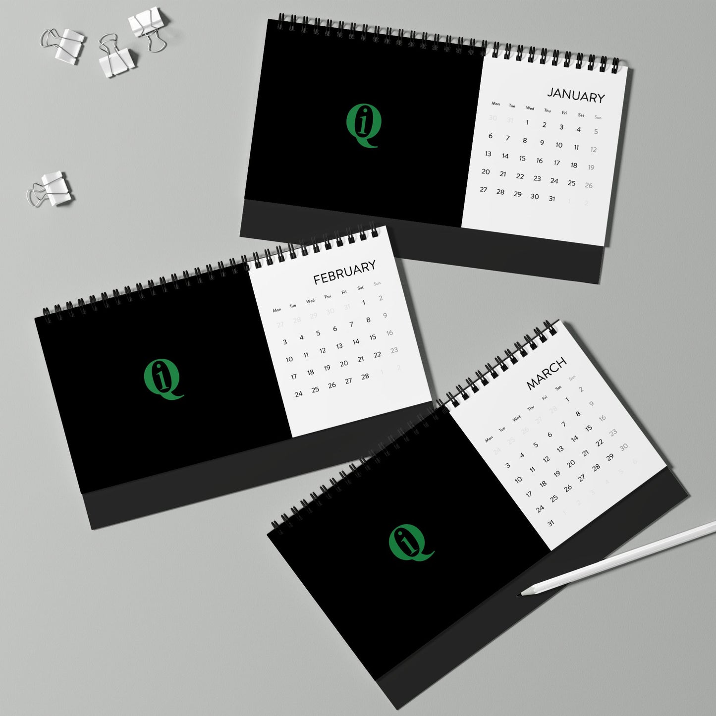 IQ Fashion | Simplex Desk Calendar (2025 grid)