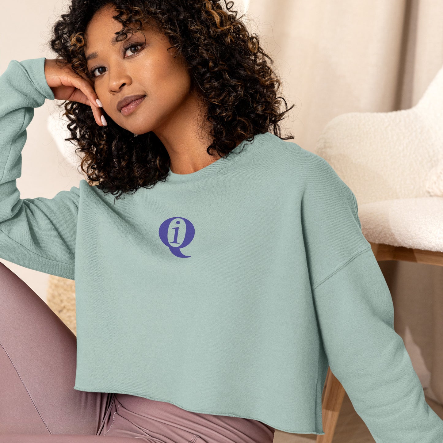 IQ Fashion | Crop Sweatshirt